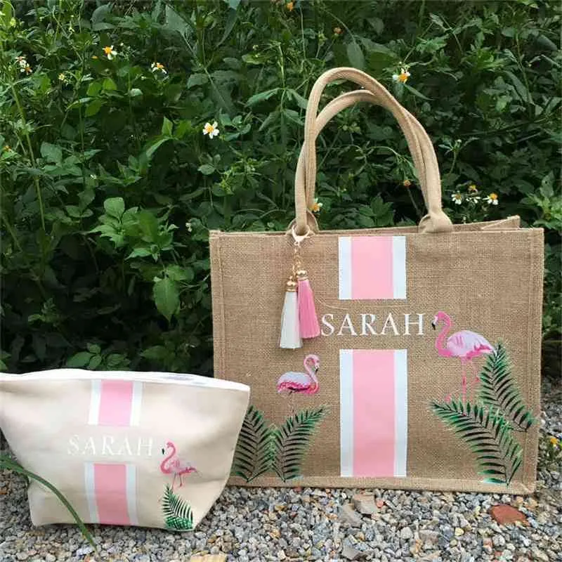 Custom Flamingo Tote Bag Bachelorette Presentväska Burlap Personifierad strand Tote Tropical Bridesmaid Present Idéer Beach Tote Bags 210402