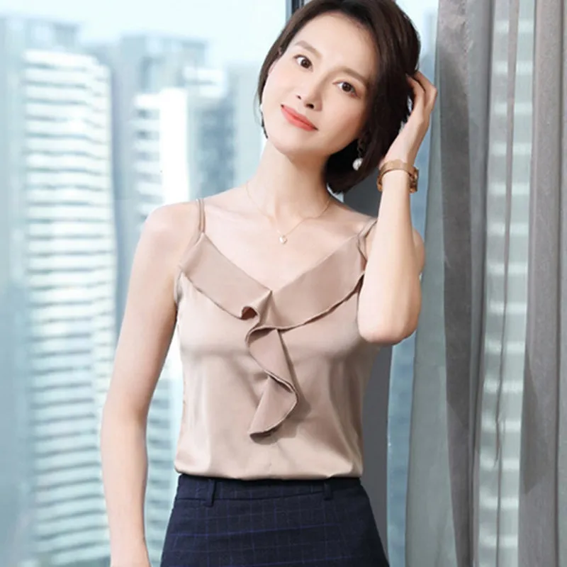 Koreaanse zijde vrouwen blouses tops vrouw satijn v-hals blouse shirts mouwloze witte top plus size ruches 210427