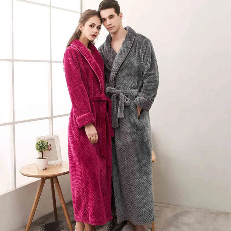 Solid Women Robe Camicia da notte Spessa calda Flanella Coppia Abiti Coral Fleece Casual Girl Accappatoio Lungo Sleepwear Pigiama oversize 210524