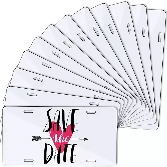 Sublimation Fournitures de bureau Plaque en aluminium Rectangle blanc Feuille d'aluminium DIY Plaques publicitaires à transfert thermique Logo personnalisé 15 * 30cm 4 trous