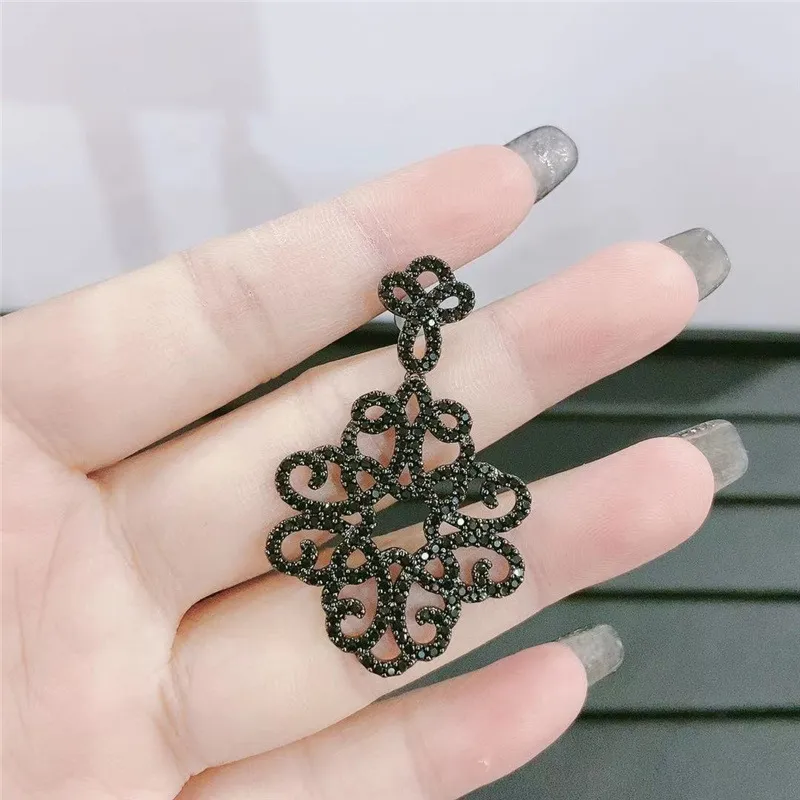 Umgodly 1 PC Luksusowy Moda Vine Flower Marka Silver Kolor Kolczyk Micro Pave Full Cubic Cyrkon Kamienie Kobiet Biżuteria Prezent