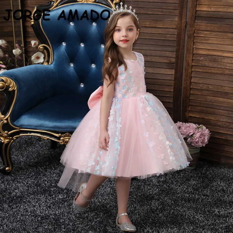 Großhandel Blumenmädchenkleider für Hochzeiten Partykleid Kleine Blume Flauschige Show Kinderkleidung E306 210610