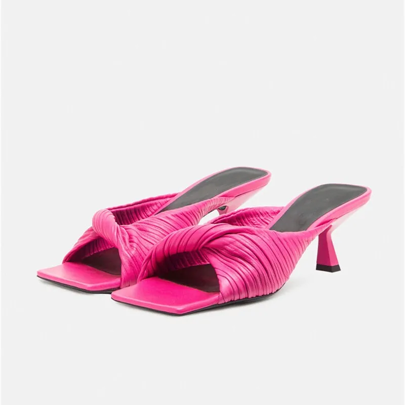 2024 Mulheres senhoras genuínas de couro real saltos baixos sandálias picada de pé de verão chinelos casuais flaps dobro vestido de noiva gladiador sapatos sexy fuchsia grande tamanho 34-44