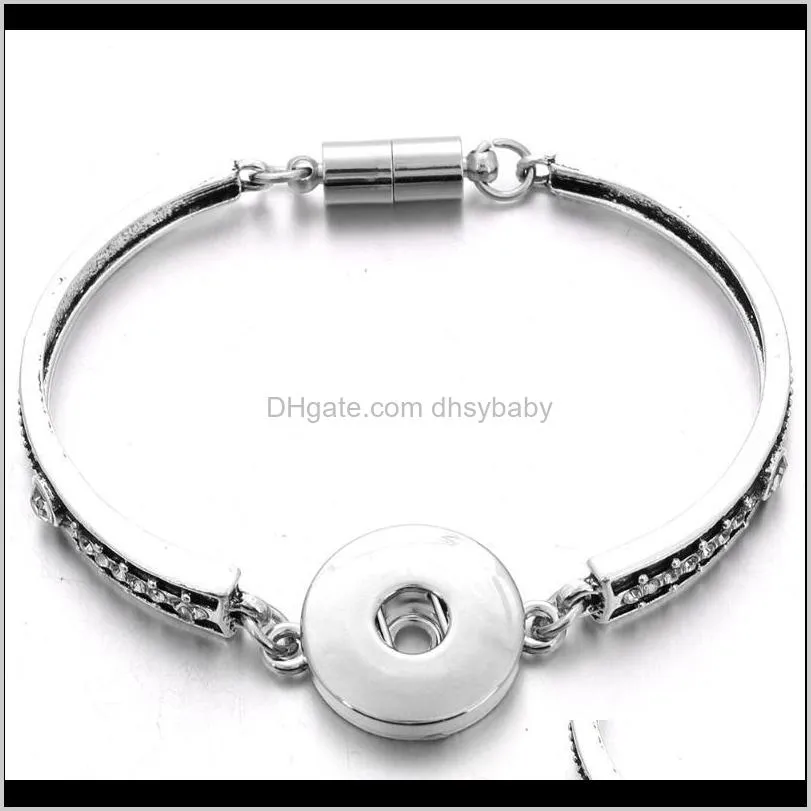 Charme Sieraden 18Mm Drukknopen Armband Hele Bloemen Gesneden Vintage Magnetische Armbanden Voor Vrouwen Mannen