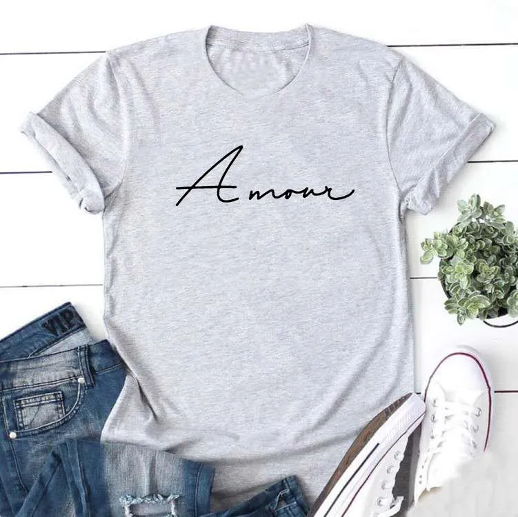 Kvinnors t-shirt amour brev tryck t shirt kvinnor avslappnad rolig hajuku grafisk tees kvinna 2021 kläder hipster toppar svart vit