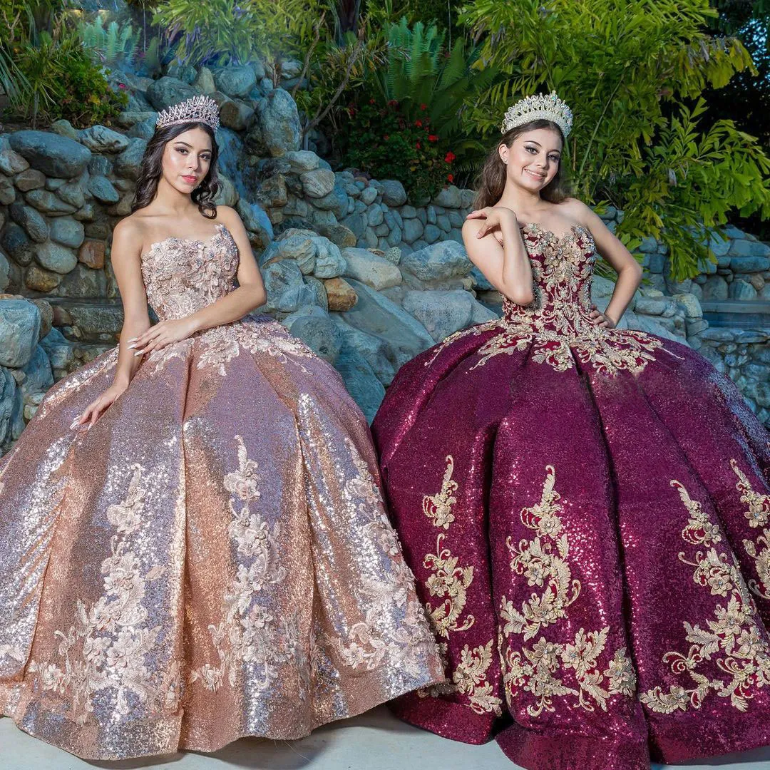Burgundy Beaded Ball Gown Quinceanera Dresses Sequined Sweetheart Neck Prom Gowns Appliqued Sweep Train Sweet 15 Masquerade Dress
