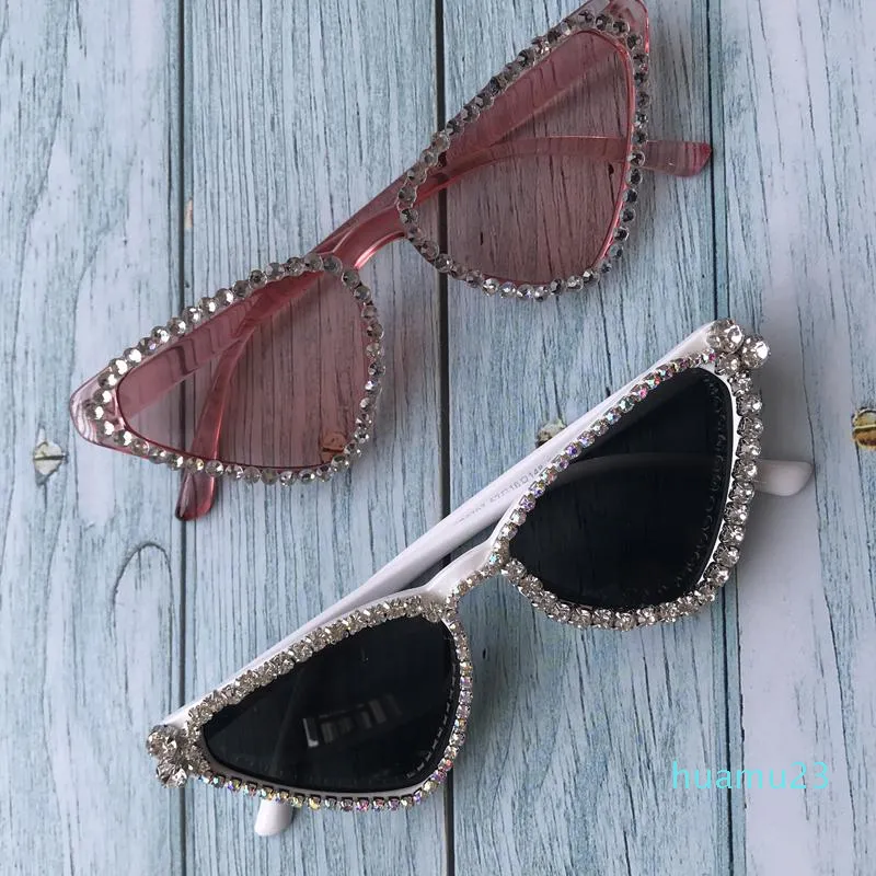 Zaolihuファッションの女性猫の目のサングラスの吹き付けダイヤモンドの女性アイウェアuv400安いデザイナーサンメガネGafas de Sol