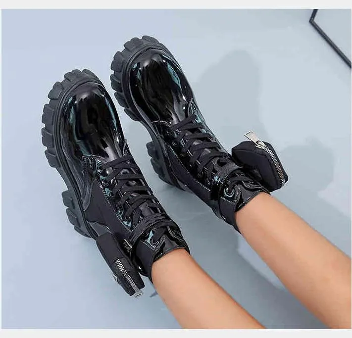 2021 Fashion Chunky Boots White Lace Up Ankle For Women Autumn Round Toe Combat Black Platform Ladies Shoes