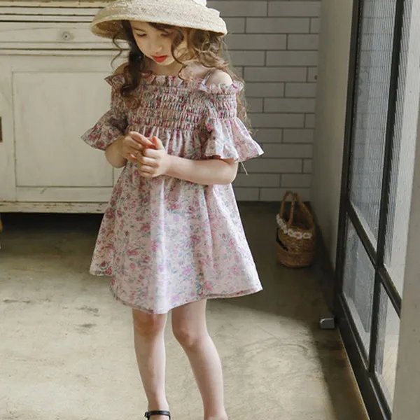 女の子プリンセススモックドレス2021韓国夏の子供たちの花ヴィンテージスモッキング刺繍ドレス子供綿の肩フロックQ0716