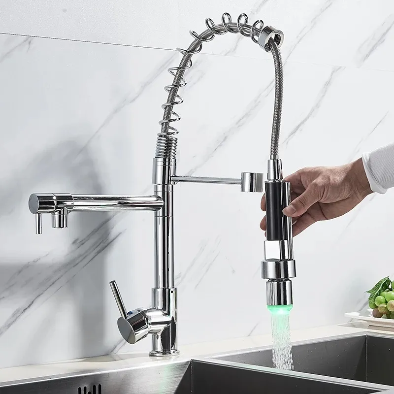 Wholesale And Retail Luxury Chrome Brass Kitchen Faucet LED Spout Swivel Sprayer Vessel Sink Mixer Tap Single Handle
