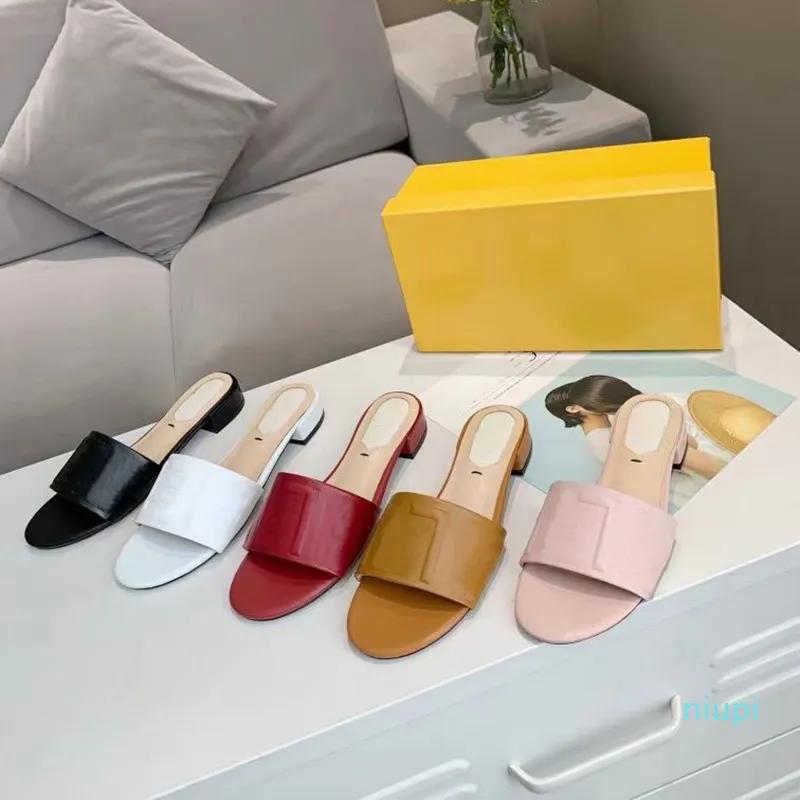 Dam rutschkanor Sandal Sommar läder rutschkanor Flats letter Sandaler Dam Beach Flip Flops Dam Komfort Walking Skor 2021