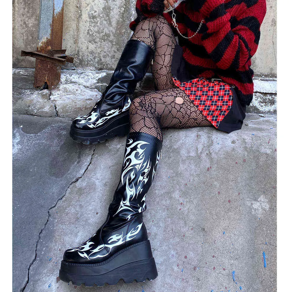 DORATASIA grande taille 43 femmes plate-forme noir Punk grosses chaussures bottes décontractées femmes compensées Punk Goth fermeture éclair mi-mollet bottes Y0910