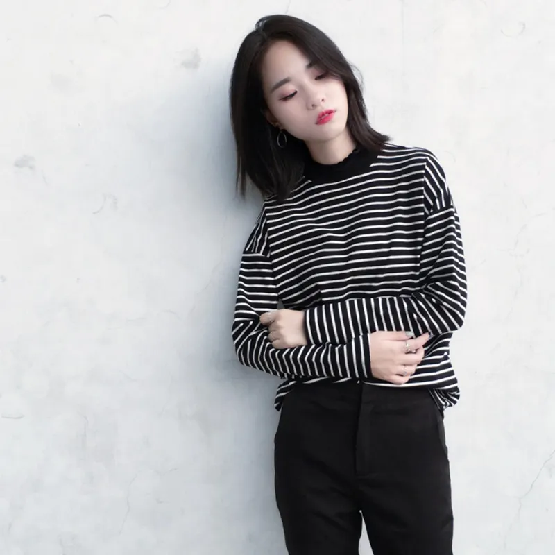 Kvinnor Harajuku T Shirt Koreansk stil Skörd Top Turtleneck Långärmad Striped Toppar Kvinna T Shirt Casual Summer Toppar 210518