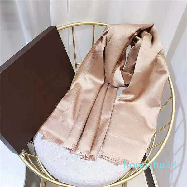 foulard en soie pour femme fil d'or mode Unisexe Homme Femme 4 Saisons Châle Lettre Foulards Taille 180x90cm Avec option de boîte 9 Couleur