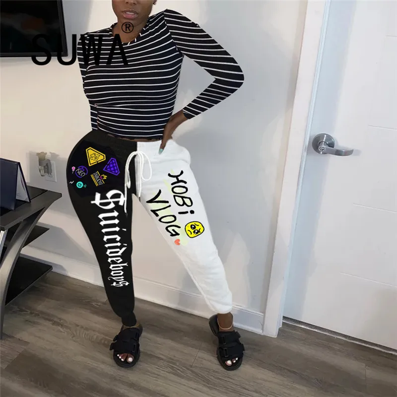 Sport Donna Fitness Set Cool Girl T-shirt a maniche lunghe classica a righe Top + Pantaloni K-pop a vita alta stampati a lettera Pantaloni 210525