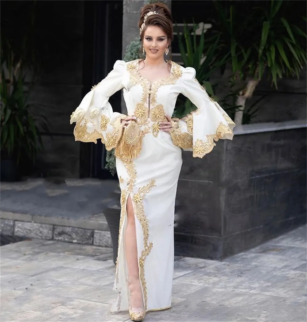 Elegant marockansk kaftan vit mantel formella kvällsklänningar med guld applikationer kristaller pärlstav kalkon arabiska Dubai split speciellt tillfälle klänningar långärmad 2022
