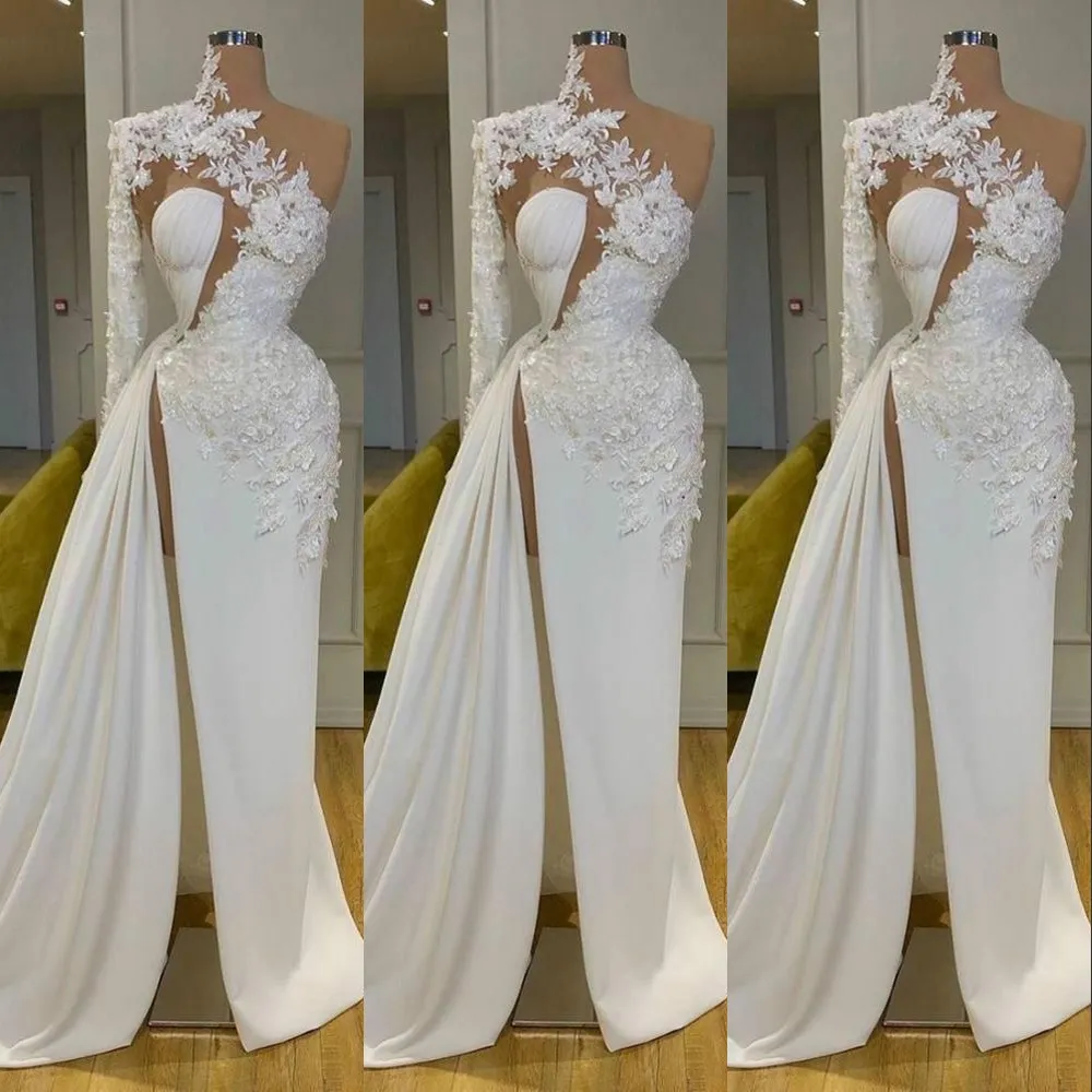 2021 Sexig Arabisk Dubai Utsökt Lace Vit Prom Klänningar High Neck One Shoulder Långärmad Blommor Formell Aftonklänning Side Split Robes de Mariée Sweep Train