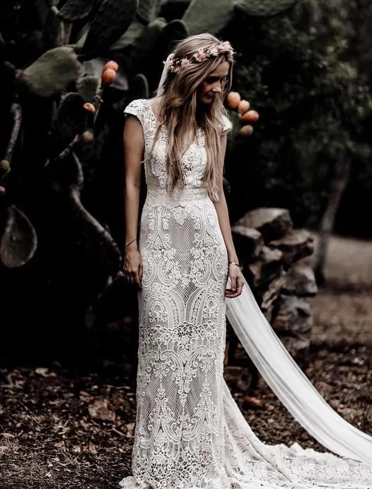 Boho Abito da sposa a sirena in pizzo all'uncinetto Manica corta Abiti da sposa lunghi country senza schienale sexy Abiti da sposa vintage da spiaggia bohémien Stile rustico Realizzato su misura