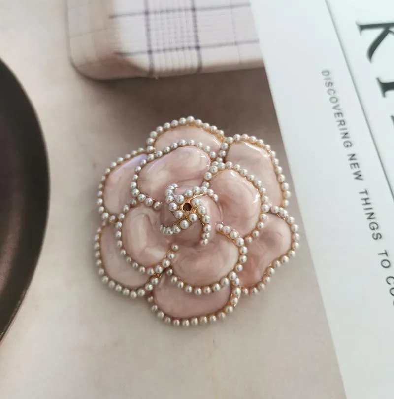 Pins, Brooches Big Camellia Pearl Brooch For Women Brand Desinger Broach CN Lapel  Pin Collar Clips Broches Jewelry From Bangdaotiehe, $11.52