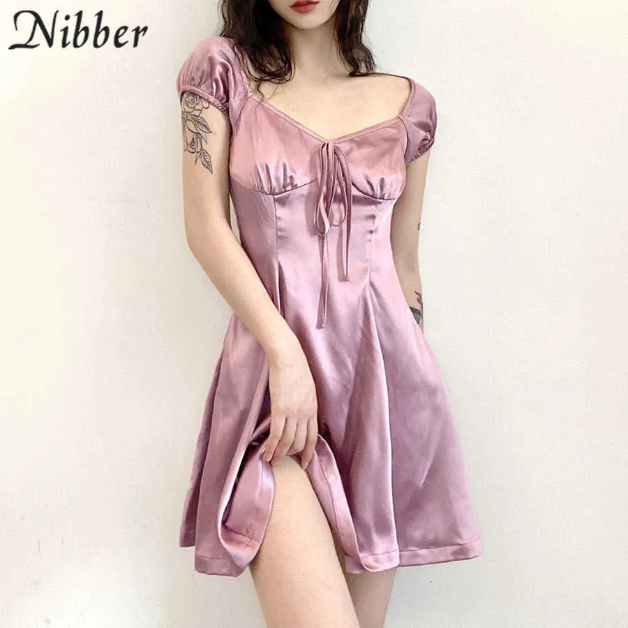 Nibber Summer Solid Color Mini Dress Satin Luster Söt Stil 2021 Puff Sleeves Stäng midja för Kvinnor Party Night Clubwear Y0823