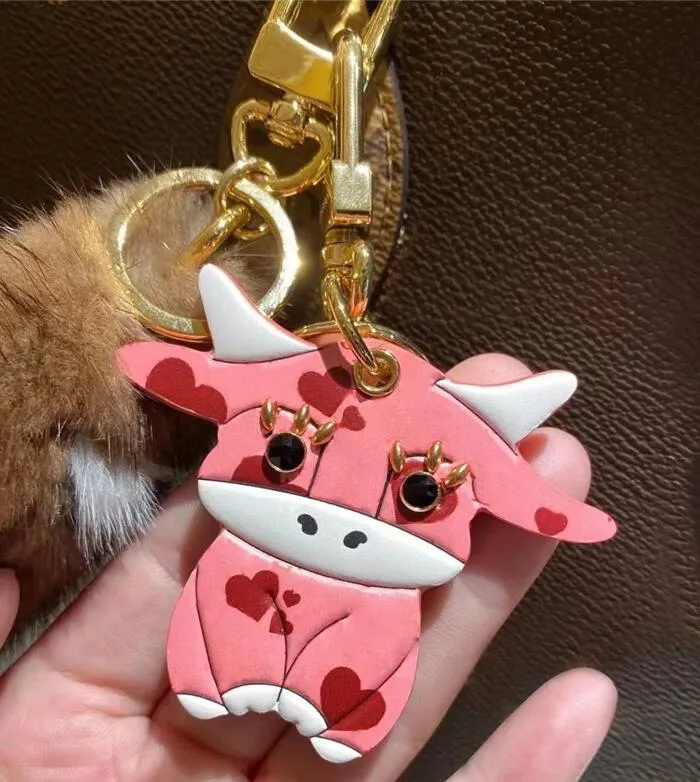 Fashion Red Heart Pink Calf Cow Car Key Chain Rings Accessories Keychain Keychains Buckle Hanging Decoration for Bag with Box YSK02