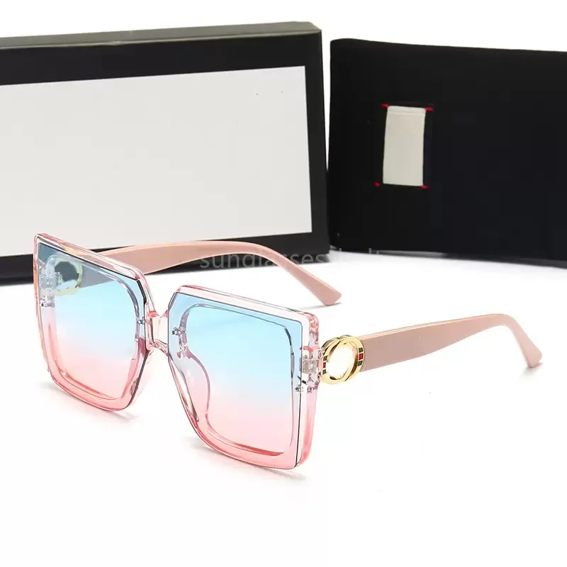 Sommar 2023 kvalitet berömda solglasögon överdimensionerade platt topp dam solglasögon kedja kvinnor fyrkantiga bågar modedesigner med förpackningar lådor nyanser Sonnenbrillen