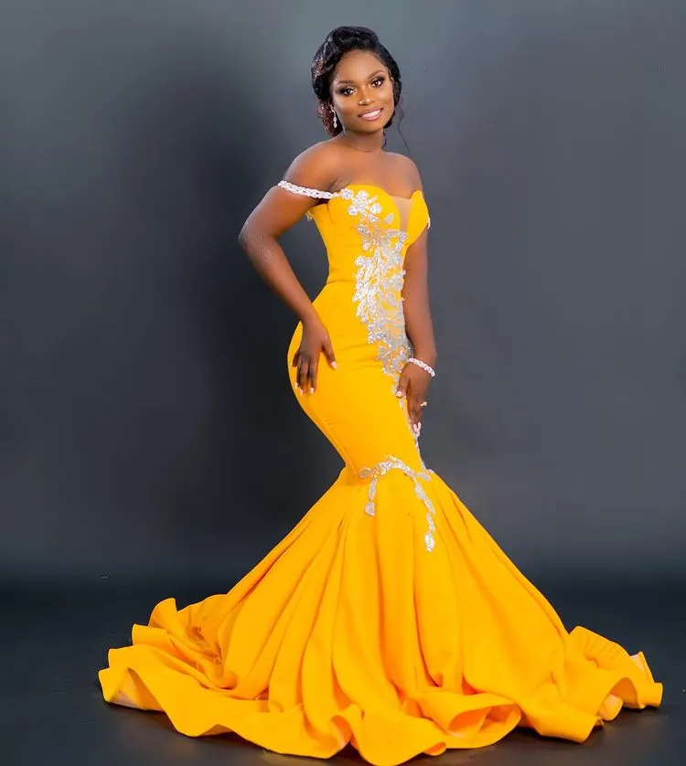 yellow mermaid prom dress PM483,Pastel Lace Dresses, Backless Evening prommirror The lace Plus Size Yellow Mermaid Satin