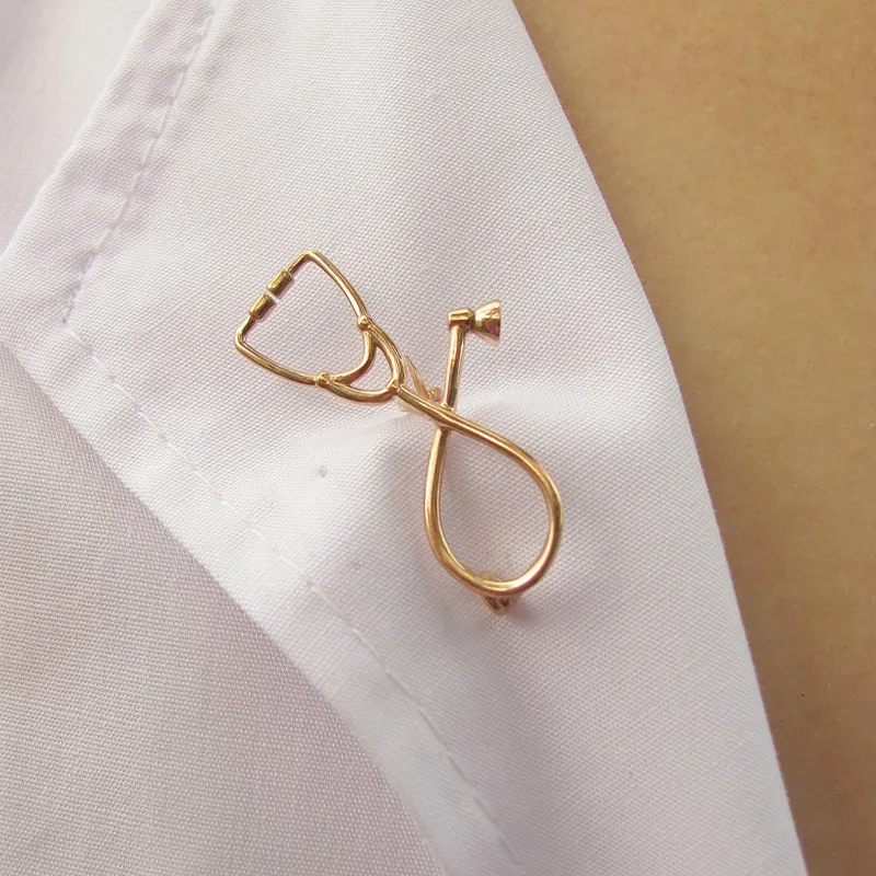 Broche de estetoscópio, alfinete de joias médicas da moda para presente de formatura de estudante de enfermagem