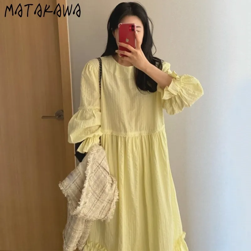 MATAKAWA Volants Robe Couture Lâche Vestidos Corée Chic Jaune Col Rond Femme Robe Lanterne Manches Robes Femme 210513