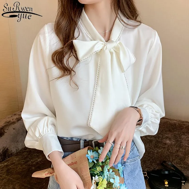 Blouses Femmes Chemises 2021 Automne Chemise à manches longues Mode Lâche Coréenne Collier Satin Mousseline de soie Blouse Bureau Lady Style Femmes Tops et