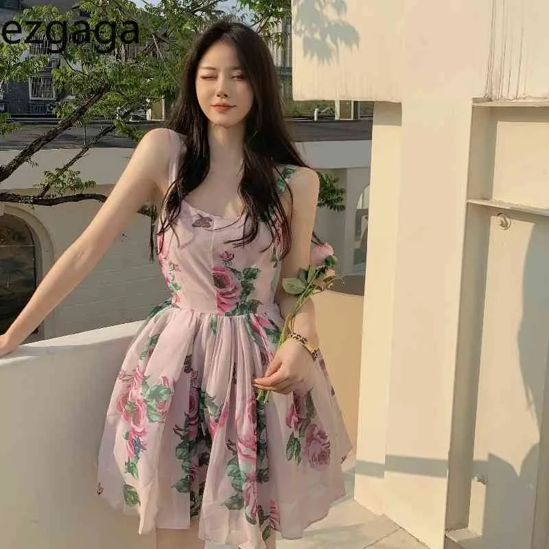 Ezgaga Floral Printed Mini Dress Kobiety Koreański Moda Szyfon Vintage Spaghetti Pasek Lato Nowa Chic Bez Rękawów Seksowna Dress 210430