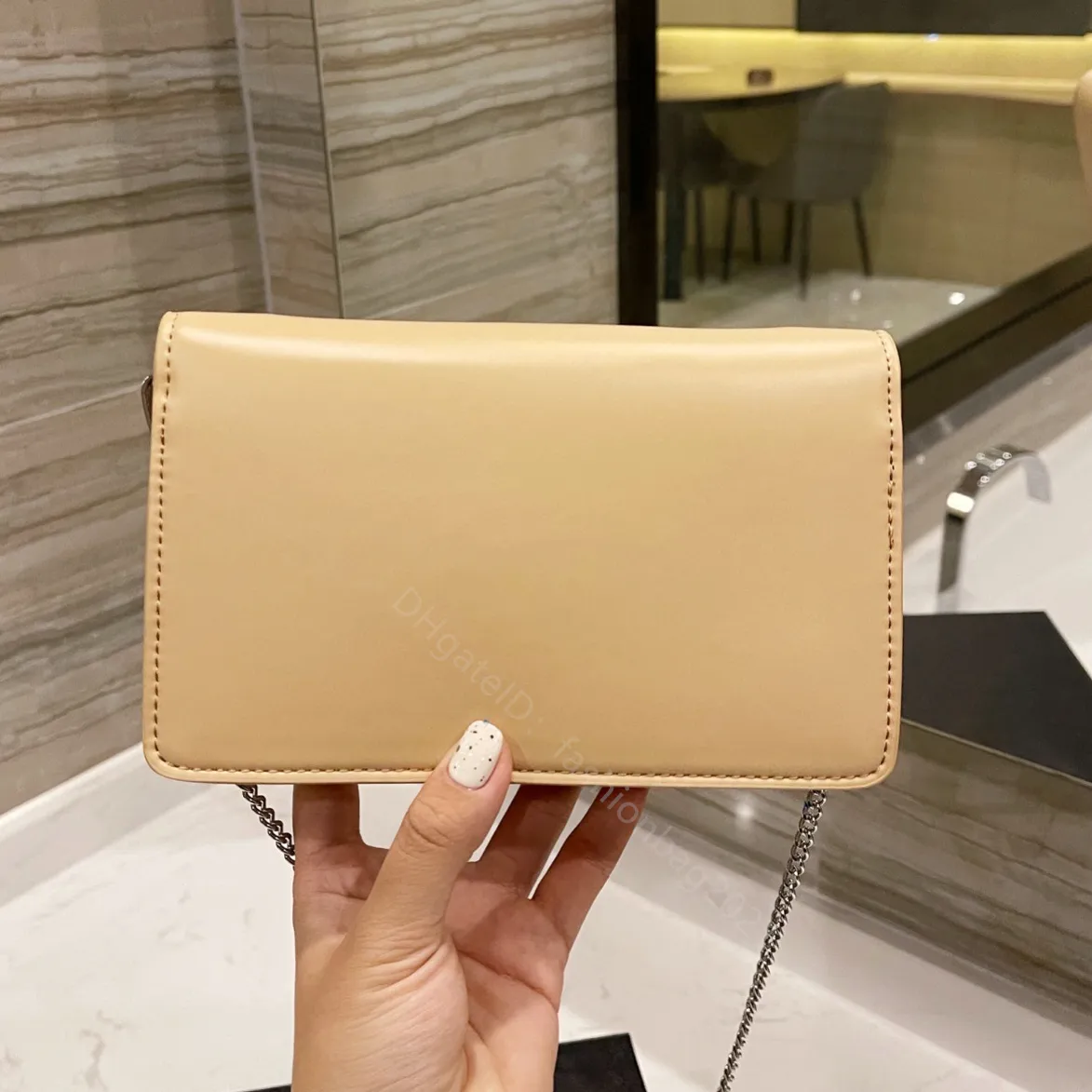 Chain Top quality plain Patent Leather Luxury Designer Bags lady shoulderSmooth practical Underarm purse square simple style Totes women fashion new hot wallets