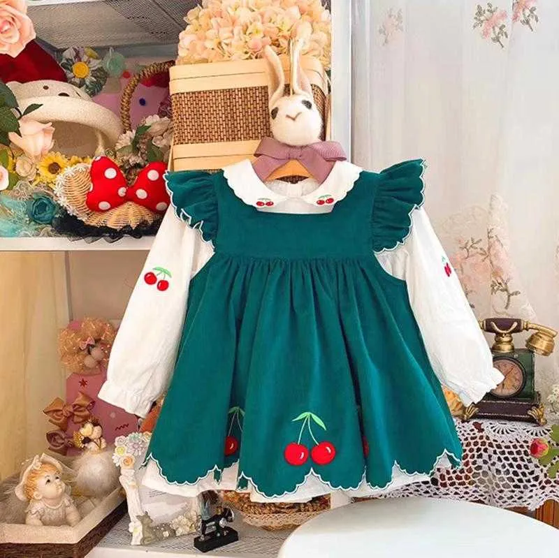 2Pcs Spainsh Baby Dress Girl Vintage Cherry Abiti ricamati Kirls Boutique Abbigliamento Bambini Velvet Vest Princess Frocks 210615