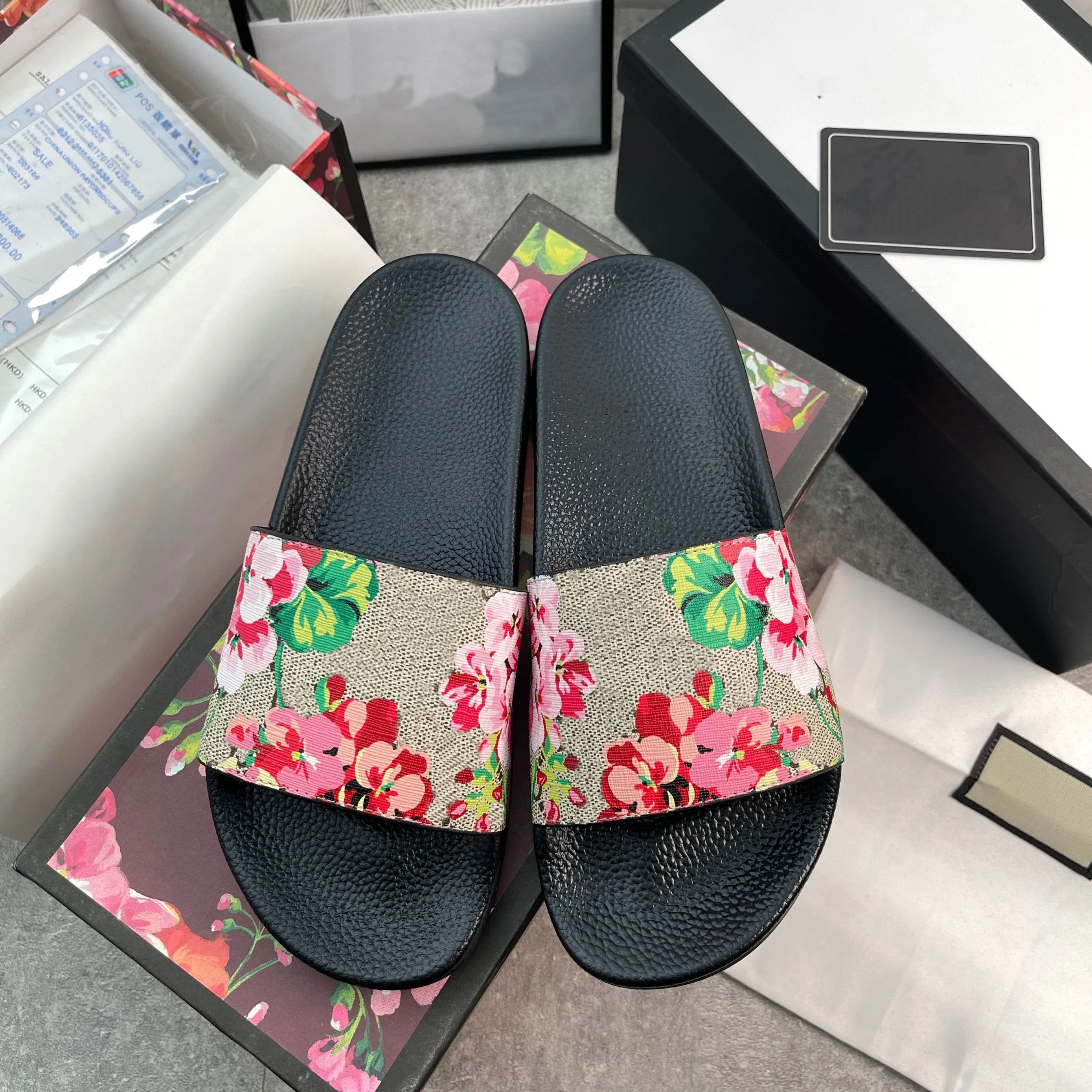 2021 Men Women Sandals Designer Shoes Luxury Slide Summer Fashion Wide Flat Slippery With Thick Sandal Slipper Flip Flops size 36-48