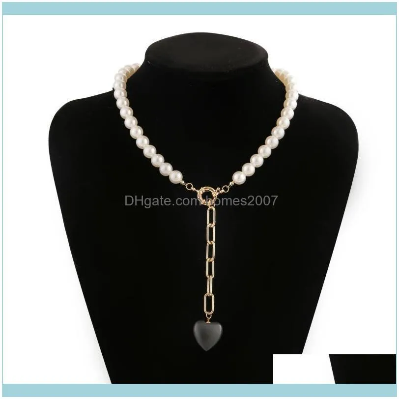 Women`s Necklace Elegant Temperament Fashion Black Heart Pendant Baroque Pearl Jewelry Gift Chains