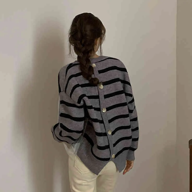 QOOTH Back Buttons Stripe Knitwear Koreaanse Herfst Winter Lange Mouw O-hals Trui Causale Dames Gebreide Pullover QT413 210518