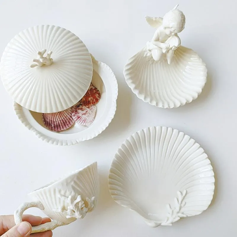 Koppar Skålar High-End Coral Shell Relief Kaffekopp och tallrik Keramik eftermiddag Teacup Creative Porcelain Tazas de Cafe