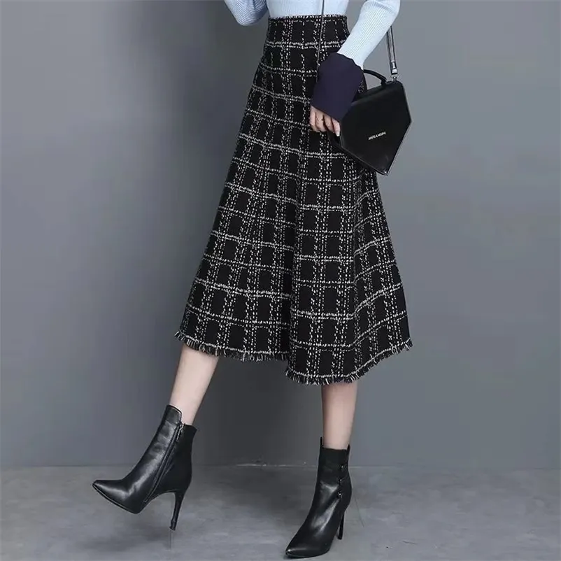 Vintage Plus Size Black Plaid Tweed Skirt Women Midi Long High Waist A-line Knitted Office Lady Slim Business Work Clothes 210421