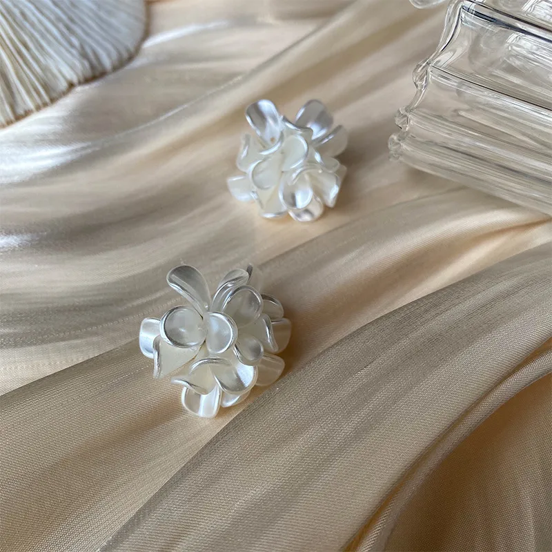 2021 tendencia moda Súper Hada pétalo de perla mujeres s925 aguja de plata pendientes femeninos coreanos joyería