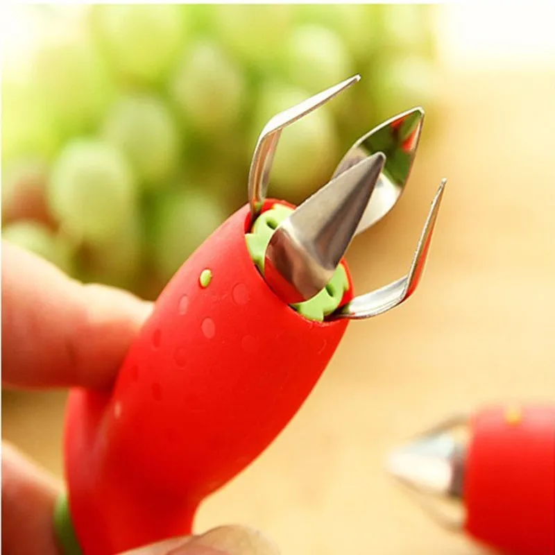 Strawberry Stem Leaf Leaves Huller Remover Tools Removal Fruit Corer Tool Kitchen Gadgets Cutter Red Color DH2017