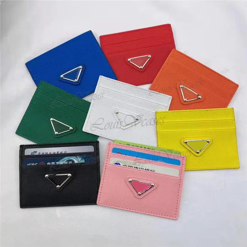 حقائب جلدية فاخرة مصنوعة من جلد البولي يوريثان ذات 8 ألوان وفتحات لبطاقات الهوية سهلة الحمل ، مع حقيبة تخزين ملصقات بطاقة 3 منافذ