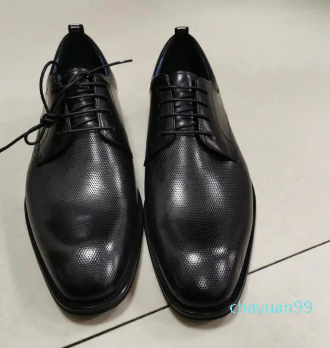 Designers of men's leather shoes use cowhide pressure breathable round hole, mouth wrap latex, soft and close-fitting, do not need to 2021
