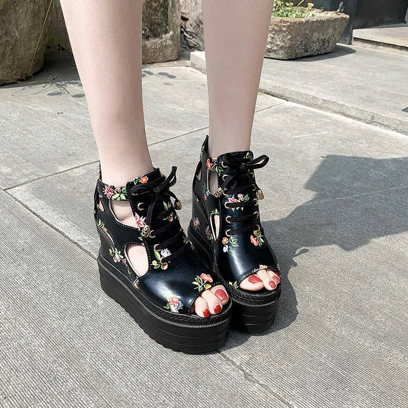 Sandales 2021 Style d'été romain à talons hauts couleur bretelles croisées chaussures pour femmes 12cm super haut talon coin bouche de poisson Y0721