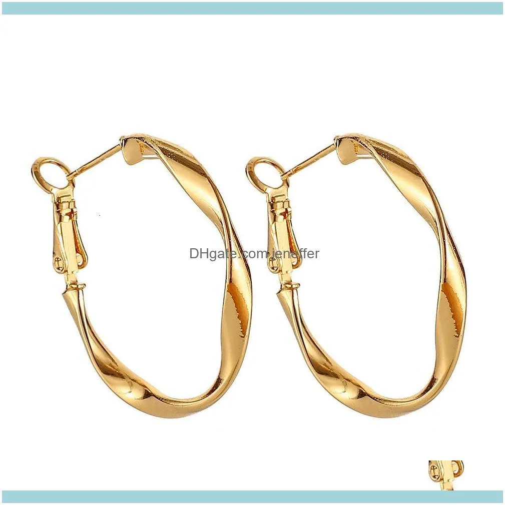 Fashion simple classic twist line cold C-shaped wind niche design Circle Earrings