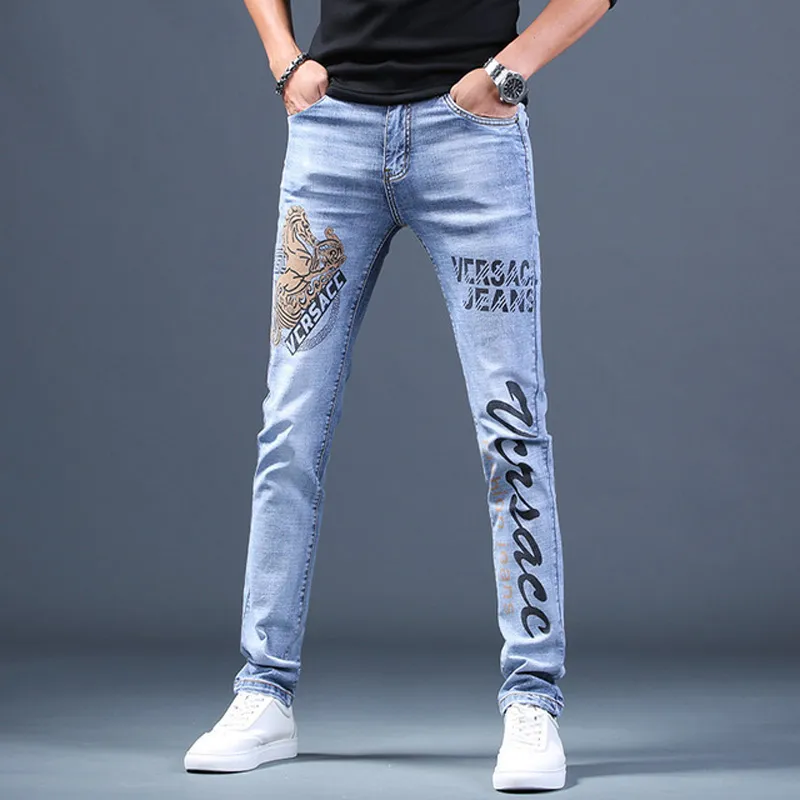الصيف 2021 عارضة الهيب هوب الرجال المطبوعة سراويل الرجال العلامة التجارية العصرية سليم تركيب عارضة أقدام صغيرة الدينيم الجينز السراويل للرجل