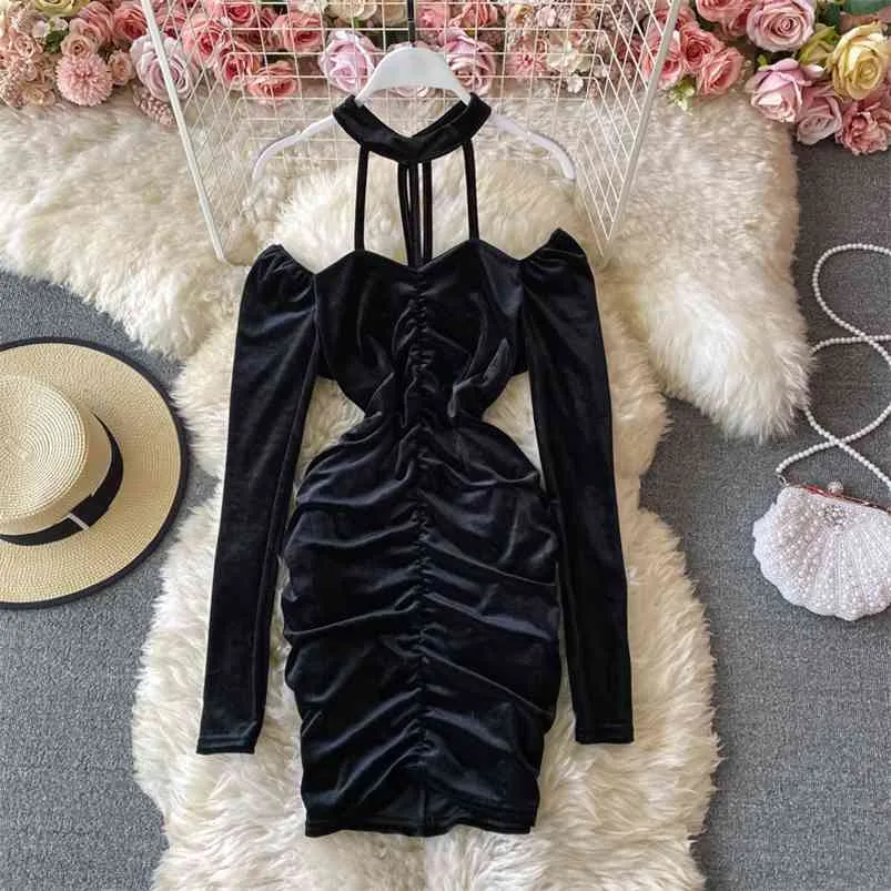 Women's Winter Dress Pleated Halter Neck Strapless Folds Slim Velvet Sexy Nightclub Hip Female Mini Vestios C011 210507