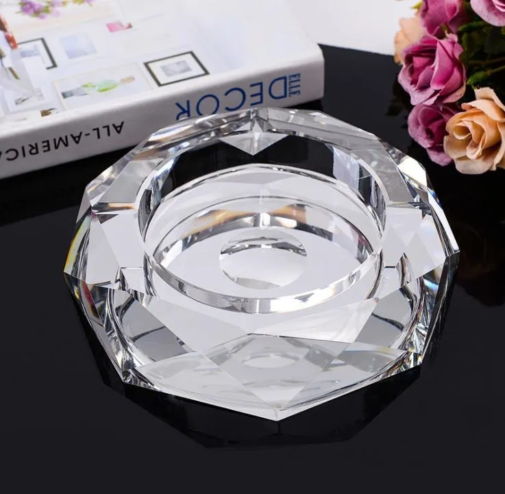 2021 Crystal Glass Octagonal Ashtray Creative Personlighet 5 Typ av Färg Mode Utsökt Hantverk Heminredning Sn2974