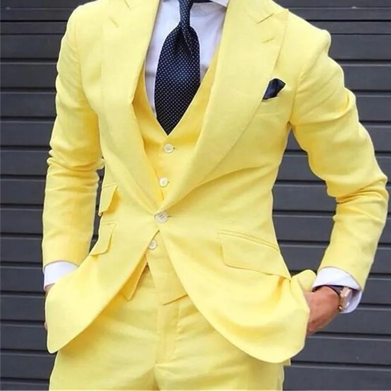 Trajes de hombre Blazers amarillo Slim Fit Casual hombres para cantante 3 piezas novio esmoquin baile de graduación hombre moda traje de boda Jacke291m