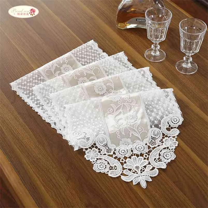 Proud Rose Lace Table Flag Princess Runner Beige TV Ark Cover Cloth French Romantic cloth el Decoration 210708