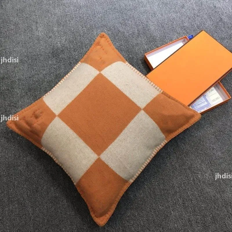 New Casual Pillowcase Home Luxury Letters Pillow Cover Cushion Cover Decor Pillow Case 45x45cm Gift